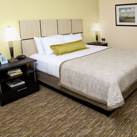 Candlewood Suites Philadelphia - Airport Area By Ihg Chester Extérieur photo