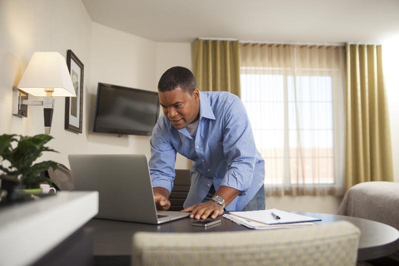 Candlewood Suites Philadelphia - Airport Area By Ihg Chester Extérieur photo