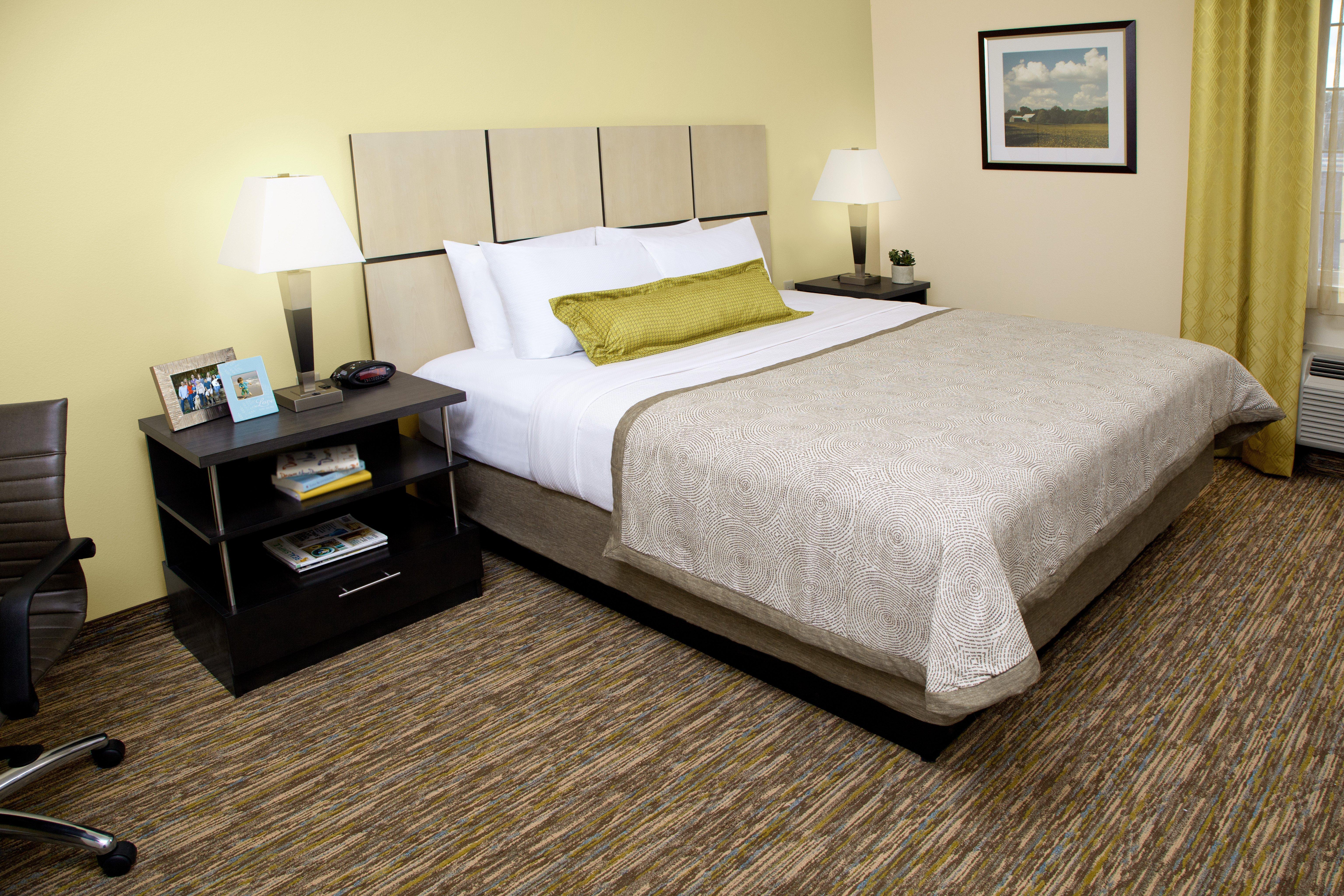 Candlewood Suites Philadelphia - Airport Area By Ihg Chester Extérieur photo