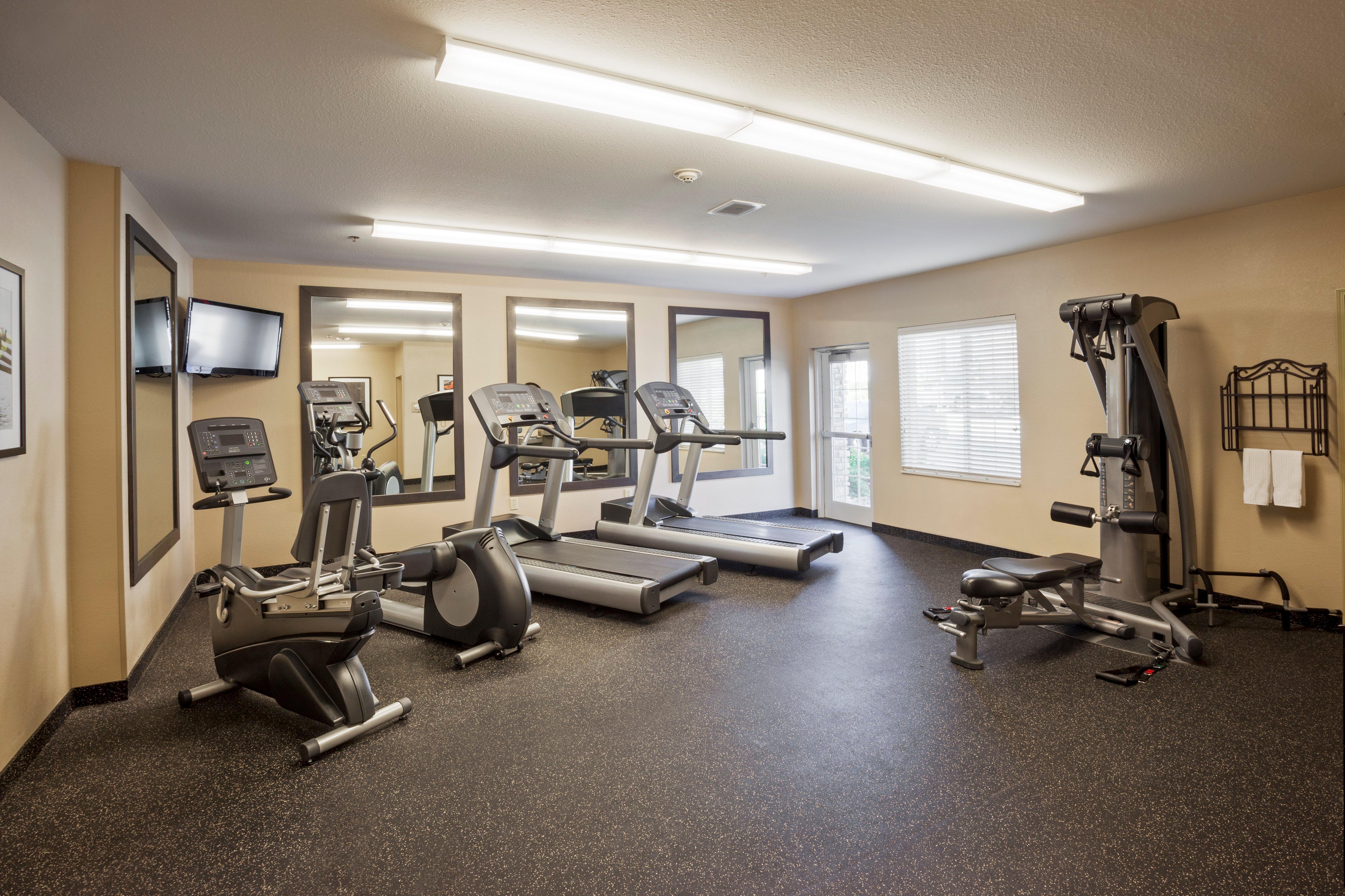 Candlewood Suites Philadelphia - Airport Area By Ihg Chester Extérieur photo