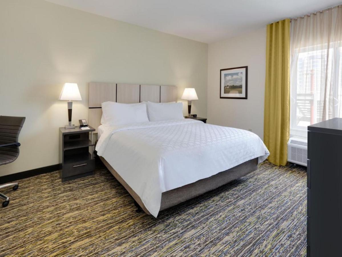 Candlewood Suites Philadelphia - Airport Area By Ihg Chester Extérieur photo
